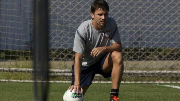 Paulo André pede padrão à arbitragem para evitar confusões(Imagem:Reprodução)