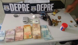 Polícia apreende drogas e dinheiro na zona leste de Teresina