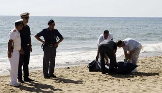 Polícia italiana recupera corpo de imigrante morto em naufrágio na costa da Sicília