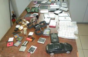 Polícia Militar prende homem acusado roubar celulares de loja em Floriano
