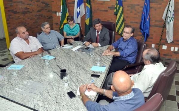 Presidente da FIEPI comanda reunião entre industriais e Firmino Filho.(Imagem:Reprodução)