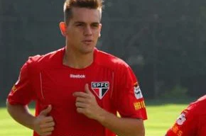 Rafael Toloi diz que equipe agora tem um padrão de jogo definido