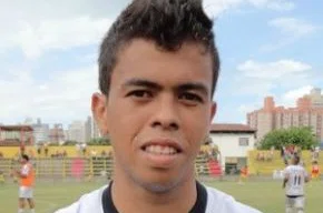 Ratinho, lateral-esquerdo do Estrela do Norte