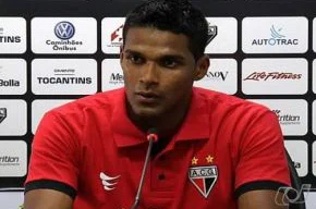 Rayllan, meia do Atlético-GO