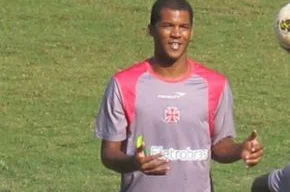 Renato Silva está liberado para voltar a defender o Vasco