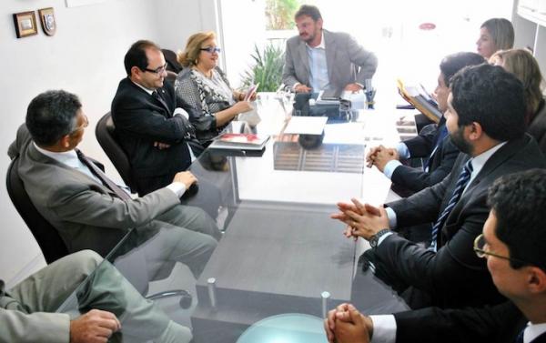 Representantes do MP-PI se reuniram com o governador Wilson Martins(Imagem:Reprodução)