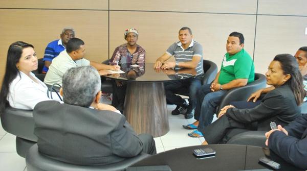 Reuni&atilde;o com terceirizados do HUT.(Imagem:Divulga&ccedil;&atilde;o)