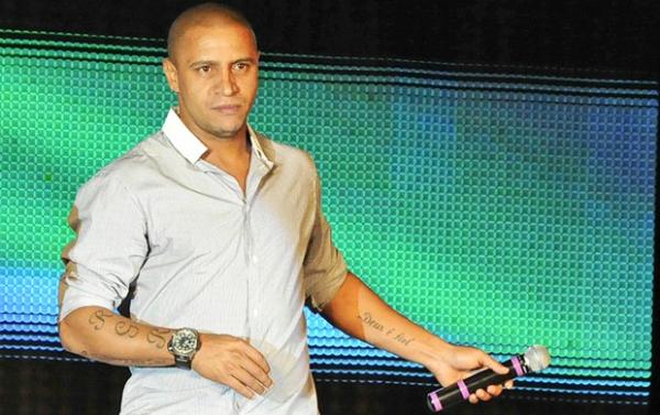 Roberto Carlos trabalha agora para se tornar treinador(Imagem:Reprodução)