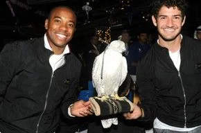 Robinho e Alexandre Pato estão perto de acerto com clubes brasileiros