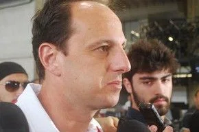 Rogério Ceni pede Tricolor alerta contra surpresa