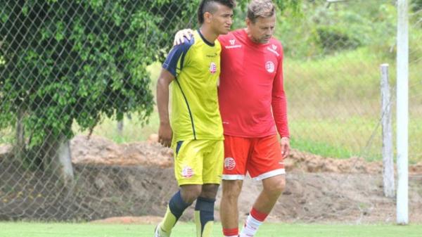 Rog&eacute;rio e Waldemar Lemos nos tempos de N&aacute;utico(Imagem:Reprodu&ccedil;&atilde;o)