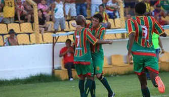 Sampaio tomou apenas dois gols na Série D, todos fora de casa