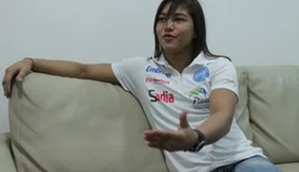 Sarah Menezes não dá atenção para ranking e foca em treinos para Mundial
