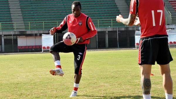 Se liberado pelo DM, Manoel volta ao time atleticano (Imagem:Gustavo Oliveira )