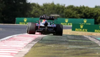 Sebastian Vettel é o mais rápido da sexta-feira