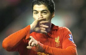 Suárez: o melhor atacante com quem Gerrard já jogou