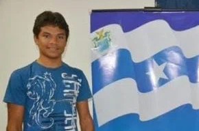Thiago Tharson à esquerda.