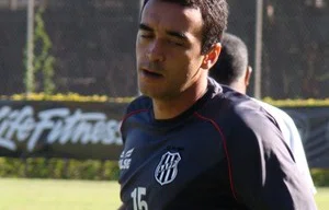 Tiago Alves quer time equilibrado contra Botafogo e Vasco