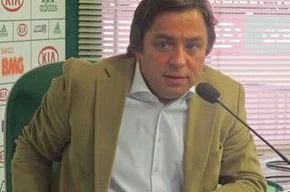 Tirone ainda não decidiu se concorrerá à reeleição