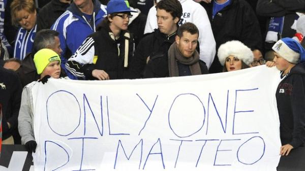 Torcida dos Blues protestou muito contra a chegada de Rafa Benitez  e sa&iacute;da de Di Matteo(Imagem:Reprodu&ccedil;&atilde;o)