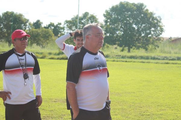 Treinador Josu&eacute; Teixeira(Imagem:Dviulga&ccedil;&atilde;o)