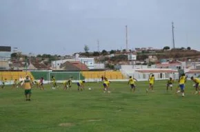 Treinamentos estão sendo realizados pela manhã e a tarde.