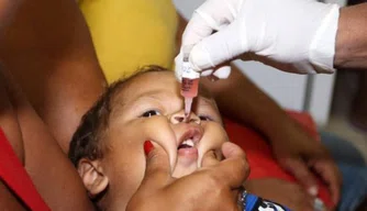 Vacina contra a poliomelite