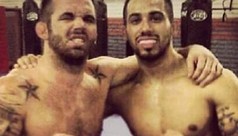Varner e Young no treino