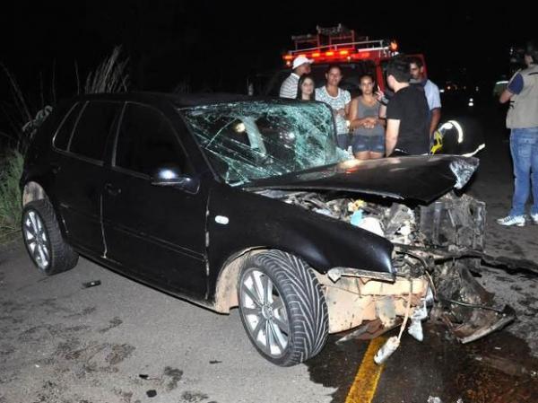 Ve&iacute;culos bateram de frente na MGC-354 em Lagamar, MG (Imagem:Reprodu&ccedil;&atilde;o)