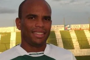 Vitinho diz que derrora não vai abalar o time.