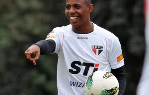 Wellington tem grande concorrência para ser titular do Tricolor