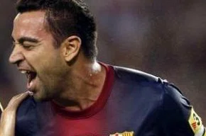 Xavi jogou mias de 400 vezes pelo Barça e terá contrato renovado até 2016