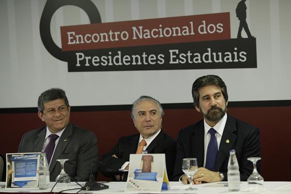 Zé Filho com Michel Temer e o Presidente Nacional do PMDB, Valdir Raupp.(Imagem:Divulgação)