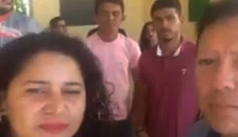Professores de Parnaíba cobram do governo pagamento de salários