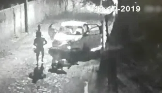 Taxista é esfaqueado em tentativa de assalto
